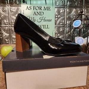 Ladies Worthington black dress shoes 7 1/2
